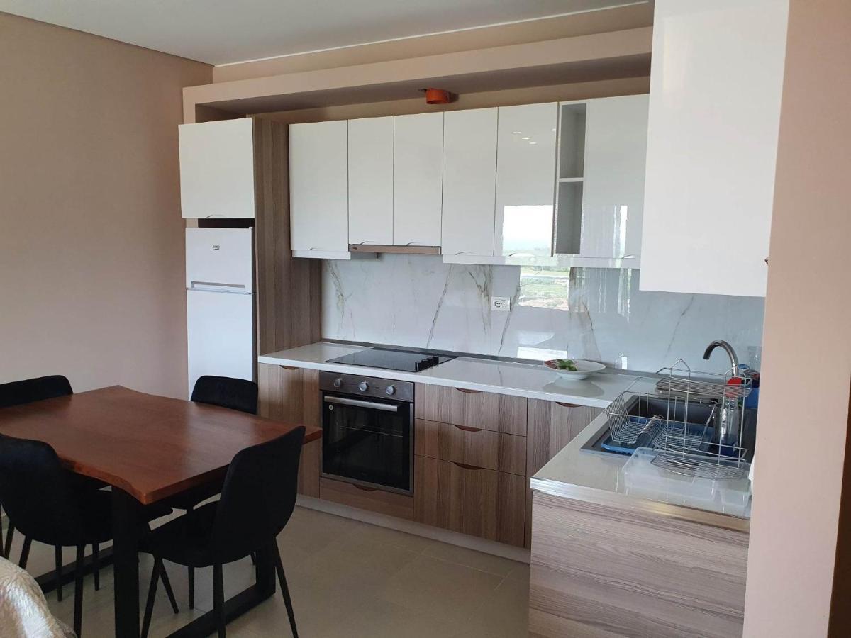 Mountain Meets Sea-Spectacular View In Orikum Apartment ภายนอก รูปภาพ